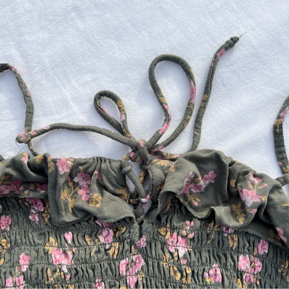 American Eagle Green Smocked Floral Crop Tank Top, XL - Picture 7 of 9